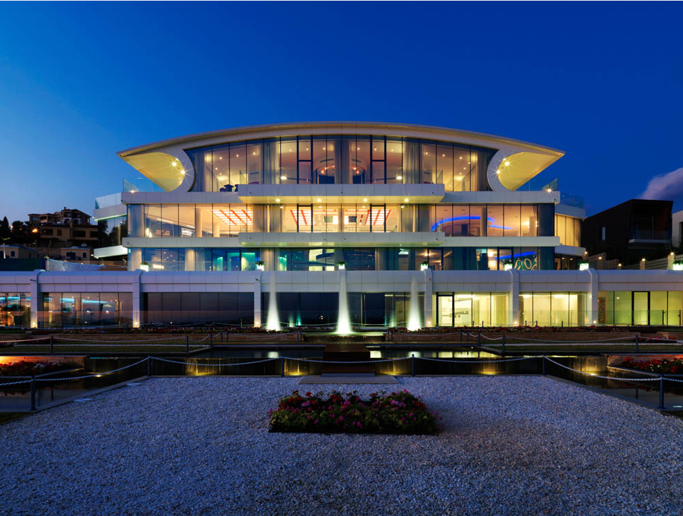Santa Barbara Residence